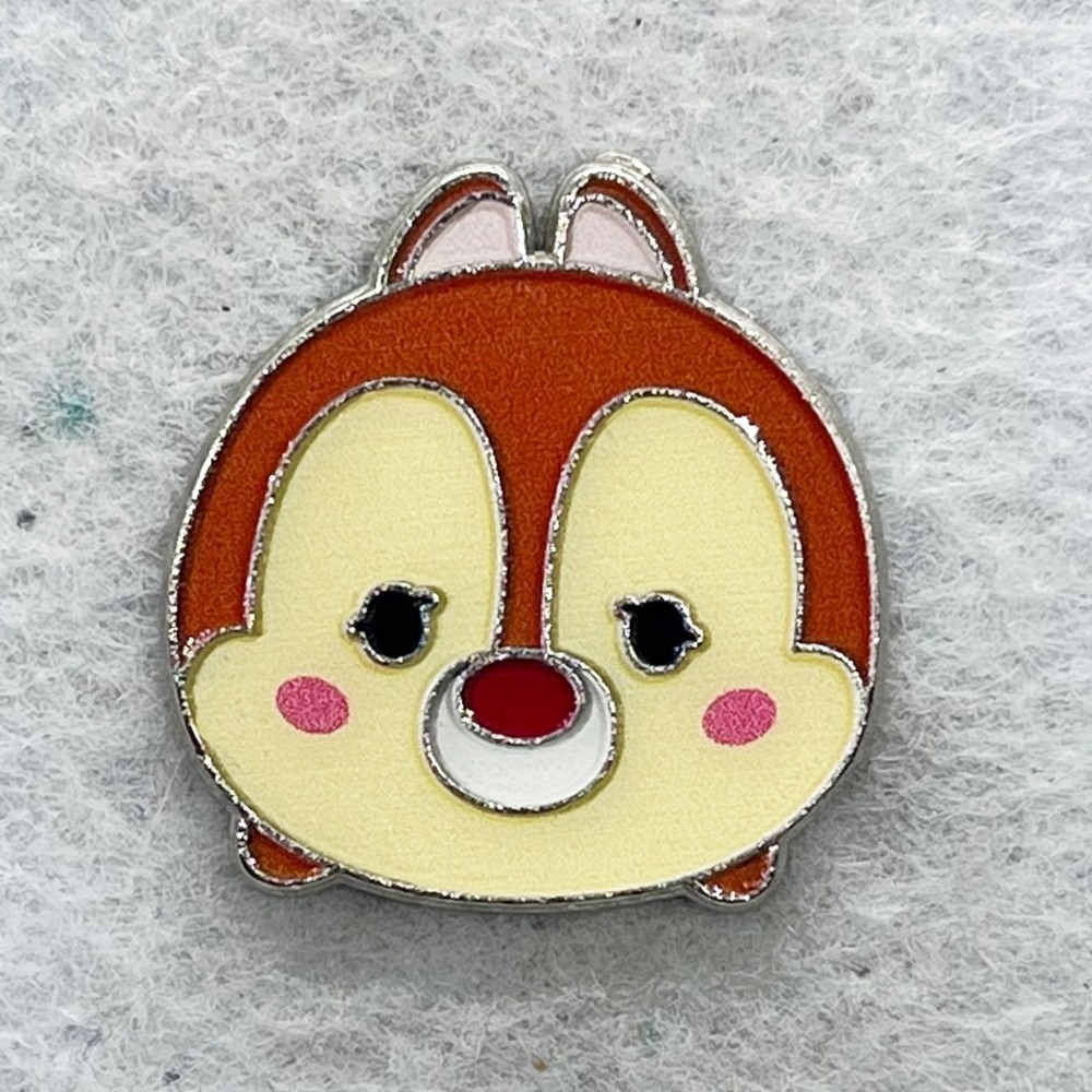 🔮 5/$25 Disney Chip 'n' Dale - Dale Tsum Tsum Pin